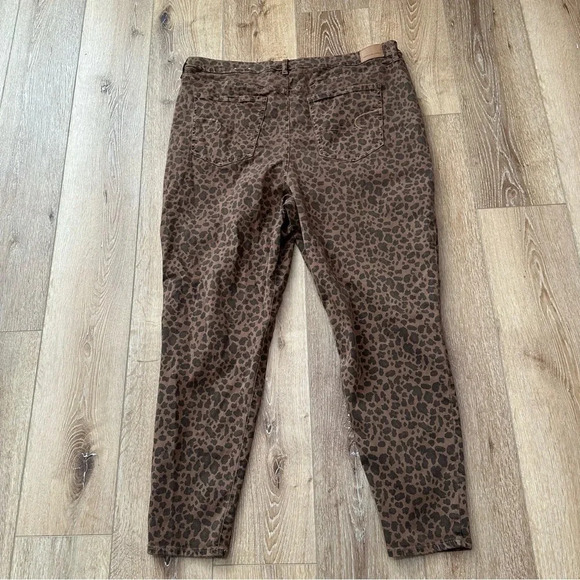 American Eagle Next Level Stretch Curvy Super High-Rise Jeggings Size 22 GUC - Picture 9 of 9